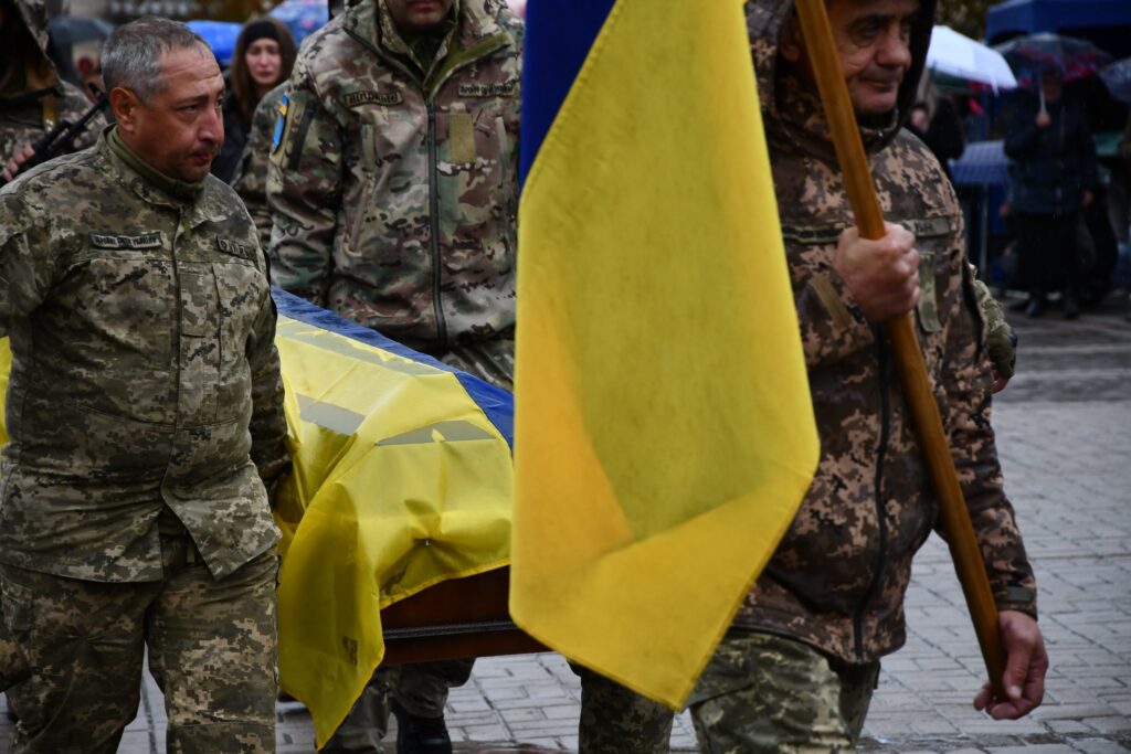 У Рогатині попрощалися з військовим Олегом Гороховським, який помер від онкології