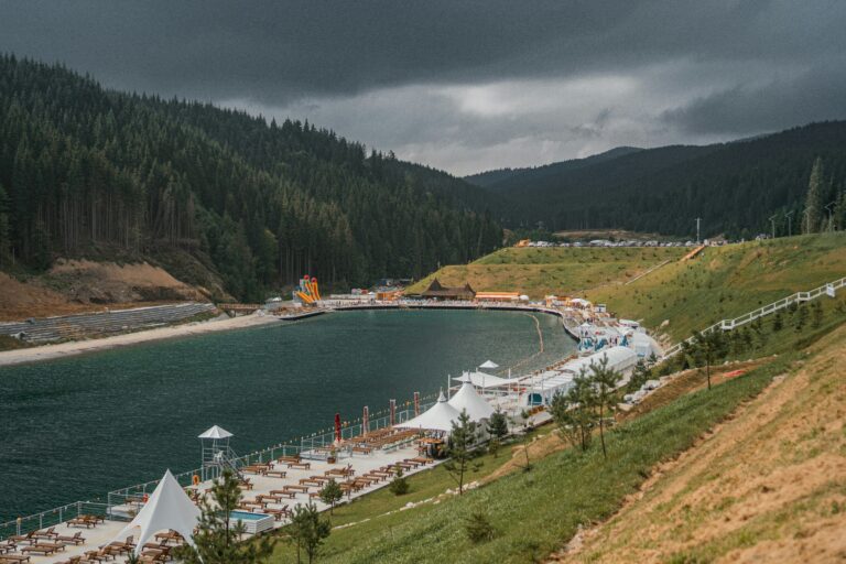 Скільки коштує відпочити у Буковелі восени: ціни на житло та харчування