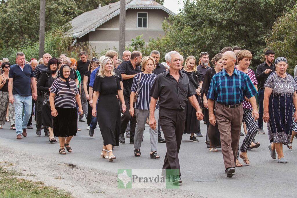 В Городенці поховали полеглого героя Ігоря Левицького. ФОТО