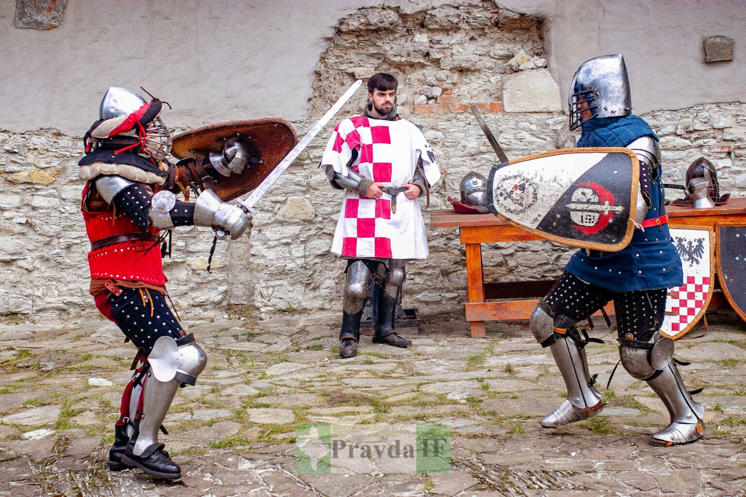 Посвята у лицарі 2024,Посвята у лицарі 2024: у Галичі відбулось цікаве костюмоване дійство. ФОТОРЕПОРТАЖ,на Галицькому замку,Володимир Олійник,проєкту Культурна реновація Галицького замку