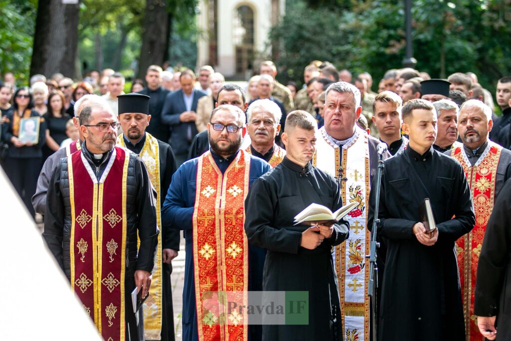 "Дзвін пам'яті" за полеглими воїнами вкотре пролунав у Івано-Франківську.ФОТОРЕПОРТАЖ