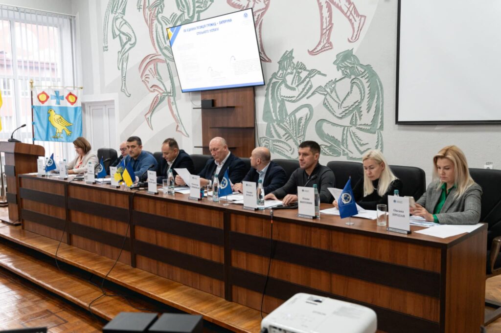 Спроможність громад Прикарпаття,Василь Андрієшин,Руслан Марцінків,Ігор Фріс,Юрій Стефанчук