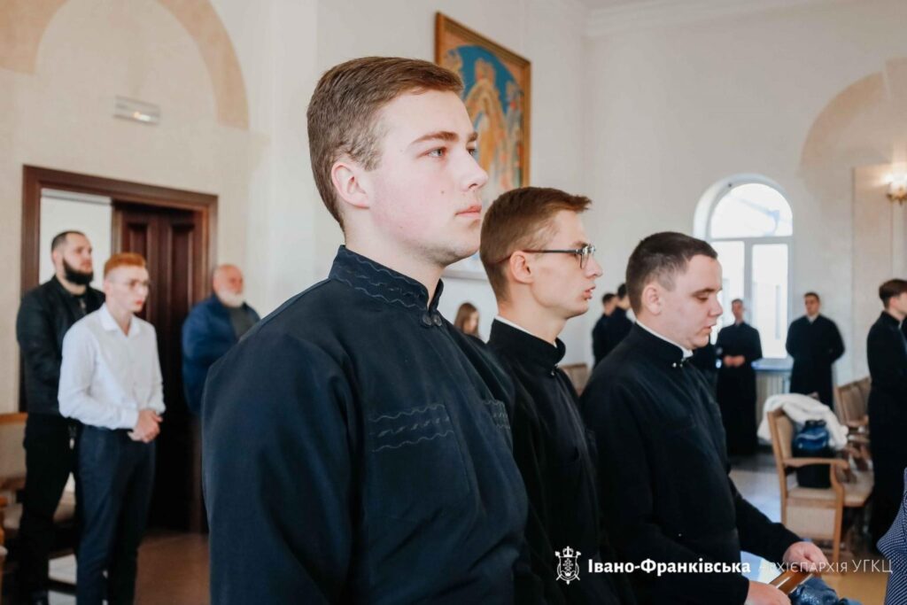 В Івано-Франківську провели дияконські свячення шістьом випускникам духовної семінарії ФОТОРЕПОРТАЖ