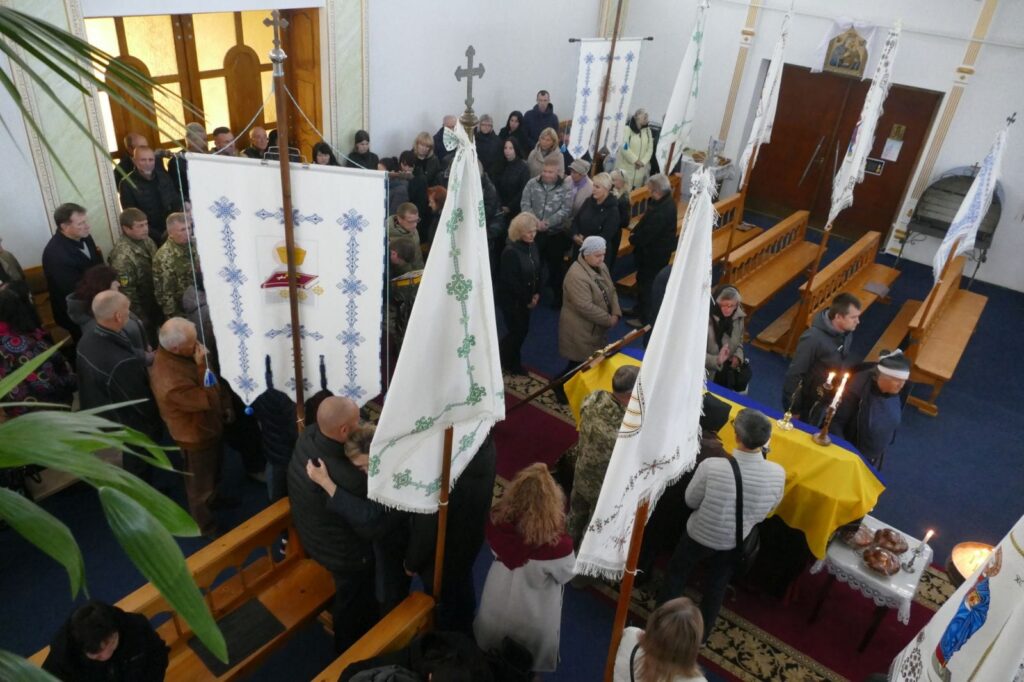 На Калущині провели в останню дорогу воїна Сергія Вербовецького