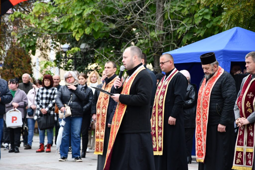 Сьогодні на Рогатинщині проведуть в останню путь героя Івана Андрусіва