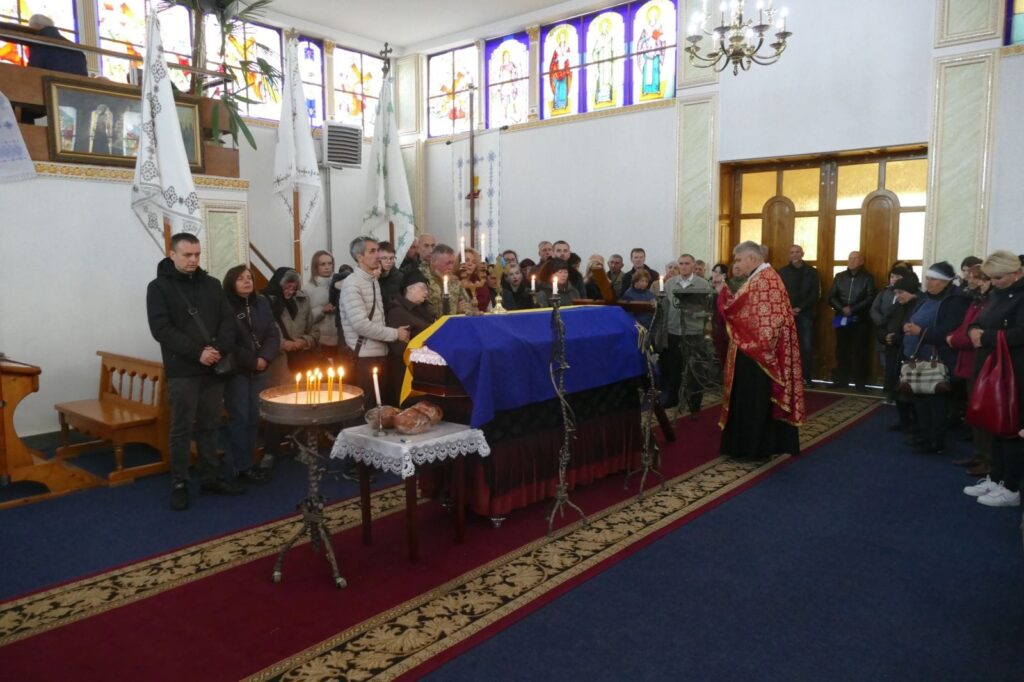 На Калущині провели в останню дорогу воїна Сергія Вербовецького