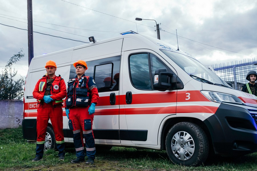 На Прикарпатті провели масштабні навчання з цивільного захисту. ФОТО