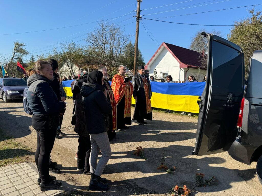 “На щиті” до рідного дому повернувся полеглий прикарпатець Іван Яремин