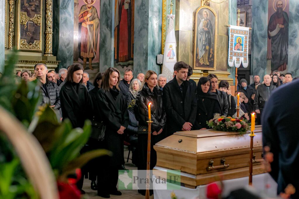 У Франківську попрощалися із підприємцем Володимиром Балагурою. ФОТО