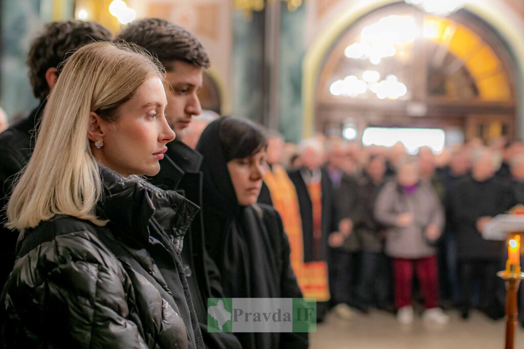 У Франківську попрощалися із підприємцем Володимиром Балагурою. ФОТО