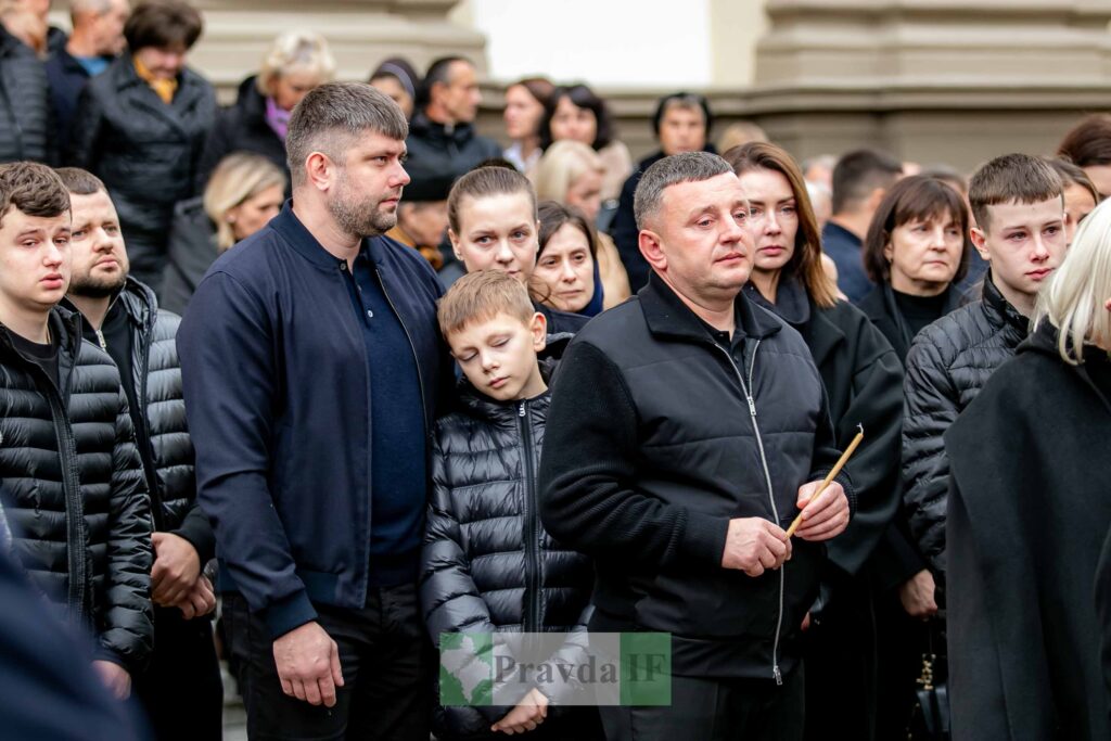 У Франківську попрощалися із підприємцем Володимиром Балагурою. ФОТО