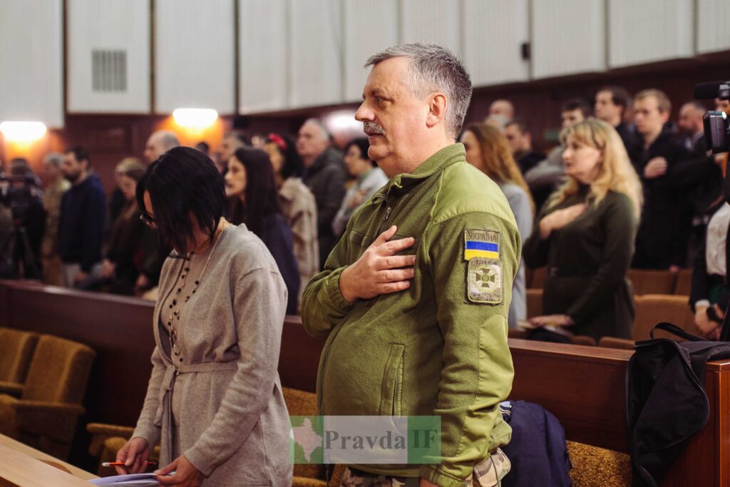 Cесія Івано-Франківської міськради в обличчях. ФОТОРЕПОРТАЖ