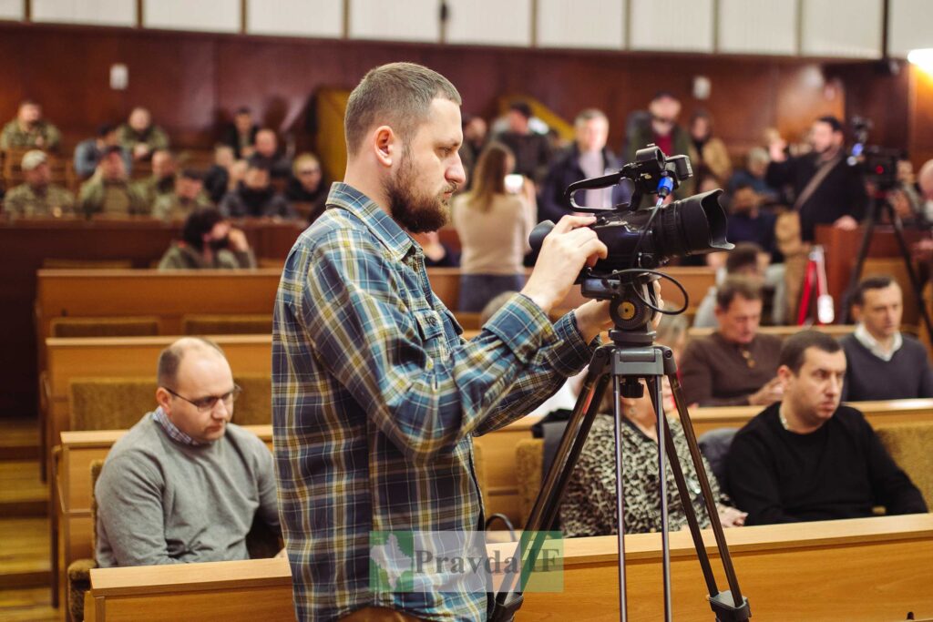 Cесія Івано-Франківської міськради в обличчях. ФОТОРЕПОРТАЖ