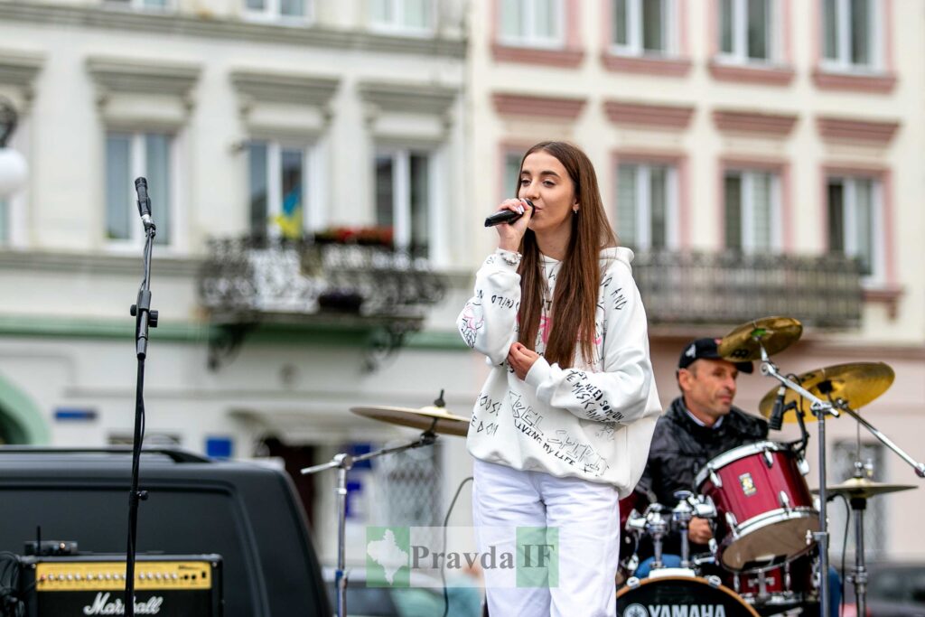 Як у Івано-Франківську відзначали День захисників та захисниць. ФОТОРЕПОРТАЖ