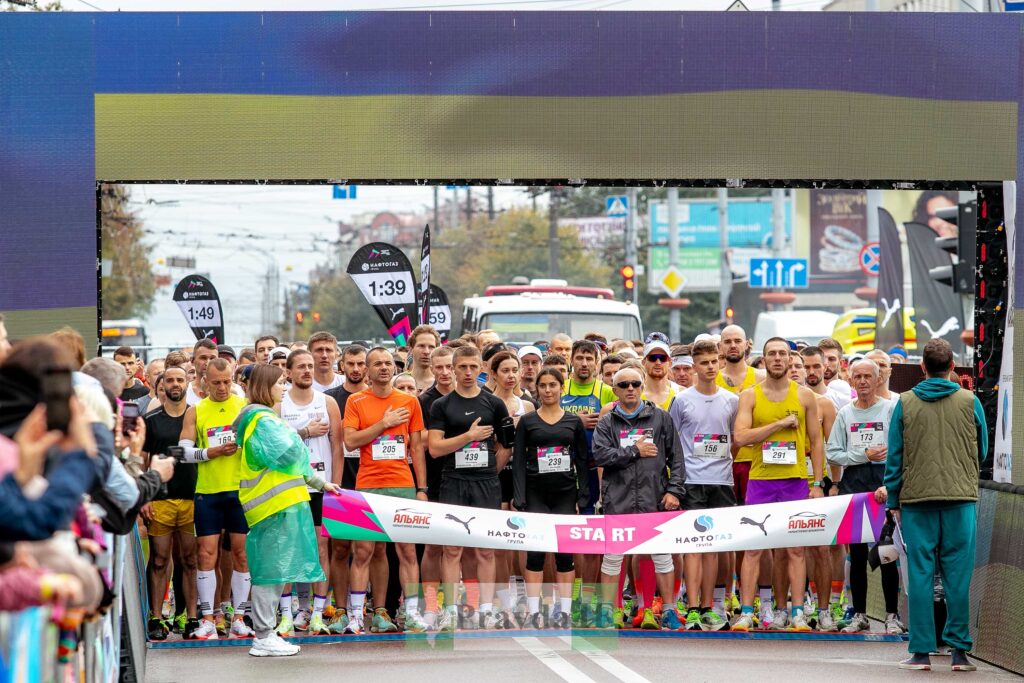 У Франківську стартувала наймасштабніша спортивна подія року - Frankivsk Half Marathon ФОТО