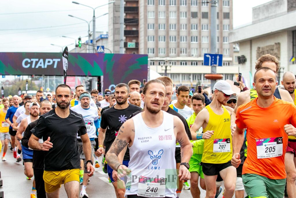 У Франківську стартувала наймасштабніша спортивна подія року - Frankivsk Half Marathon ФОТО