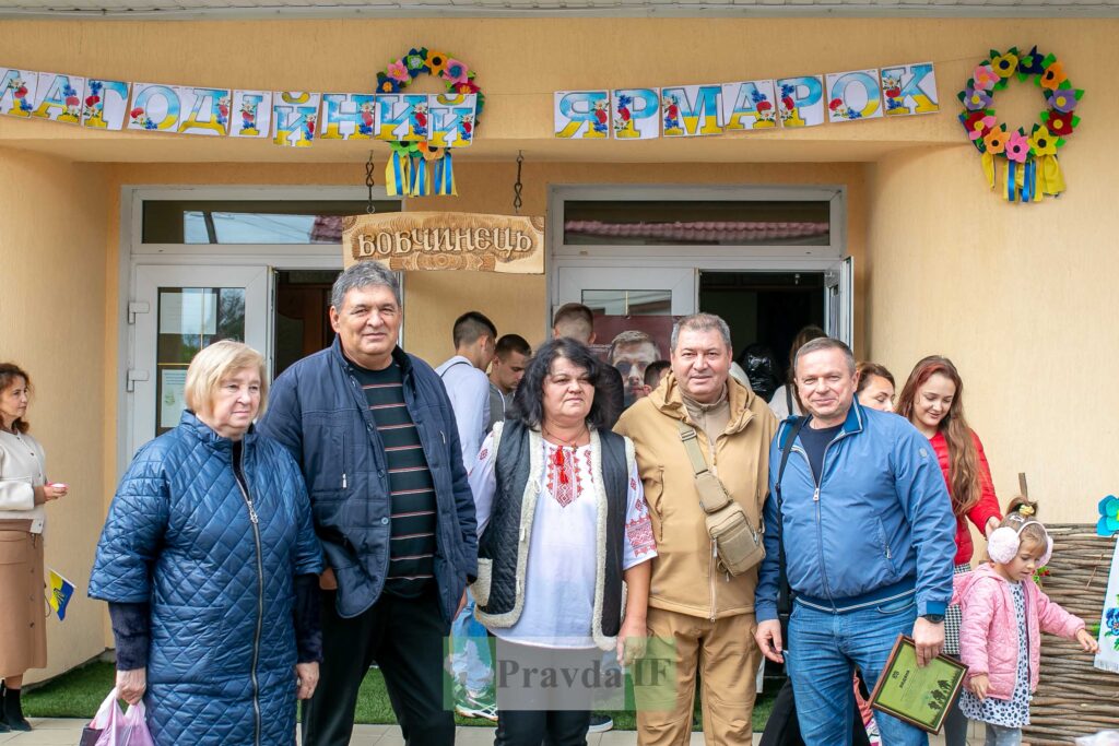 У селі Вовчинець проводять благодійний ярмарок на потреби захисників України ФОТО