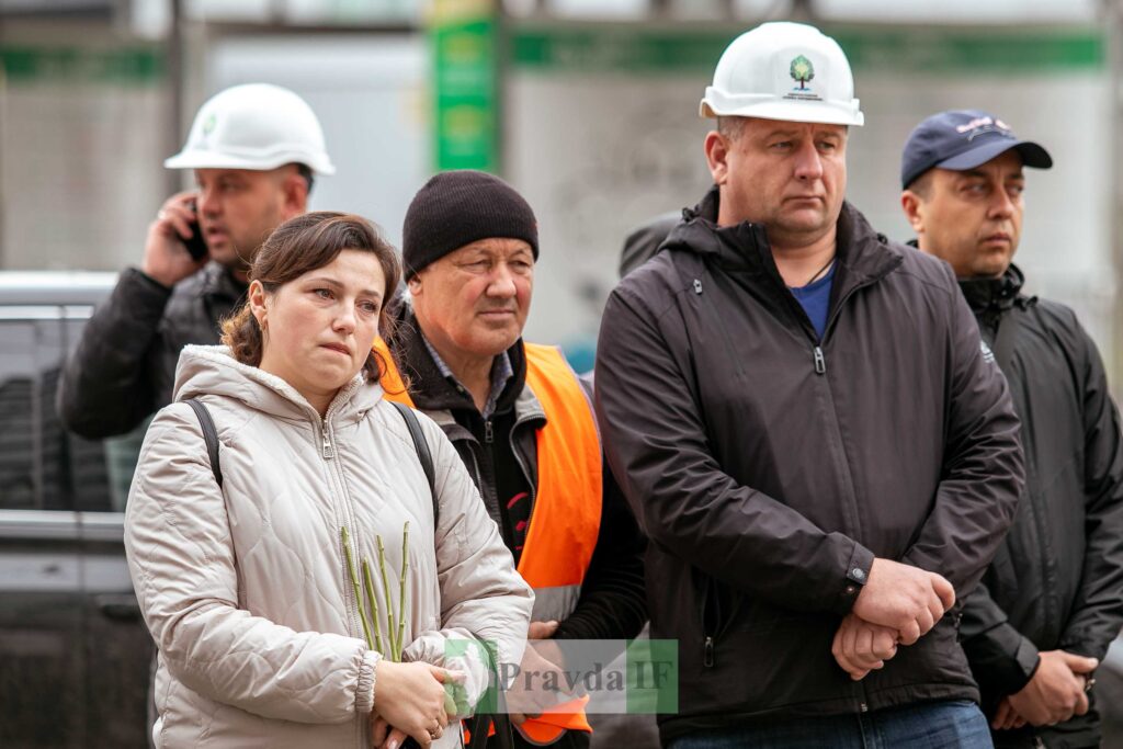 У Франківську відкрили Стелу загиблим героям