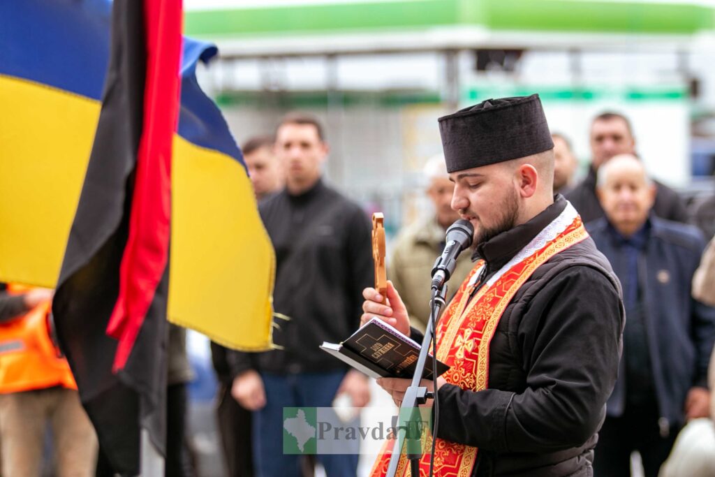 У Франківську відкрили Стелу загиблим героям