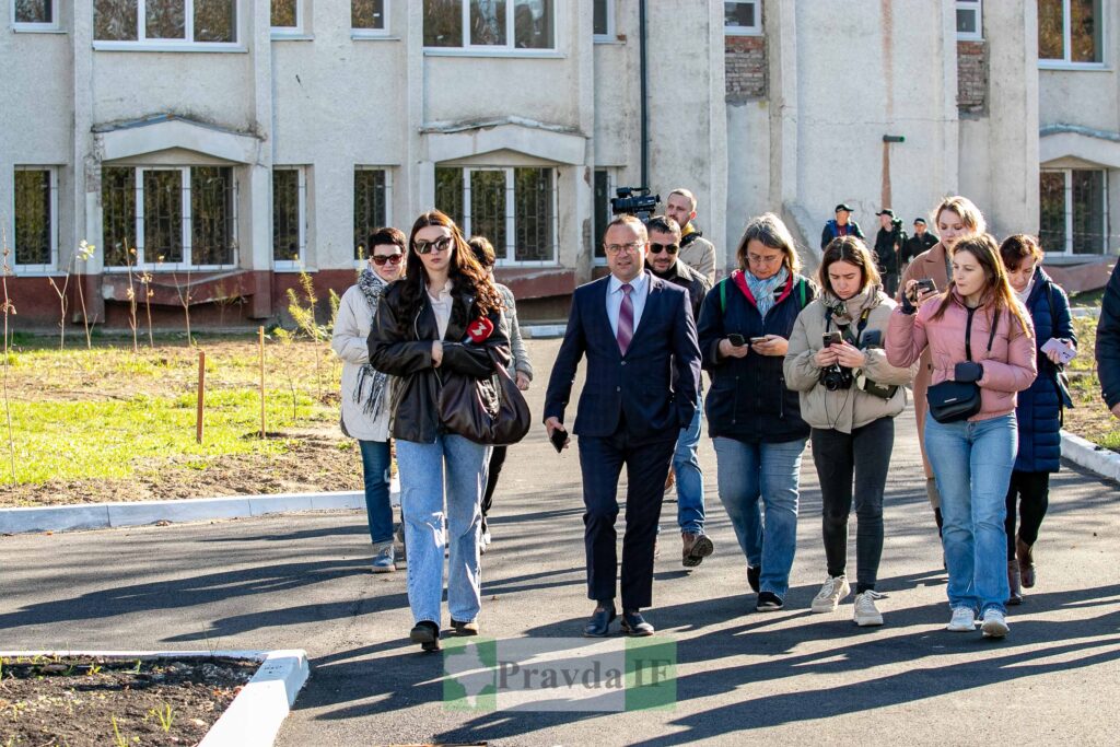 В ІФНТУНГ відновили 10 навчальних корпусів після ураження російською ракетою. ФОТОРЕПОРТАЖ