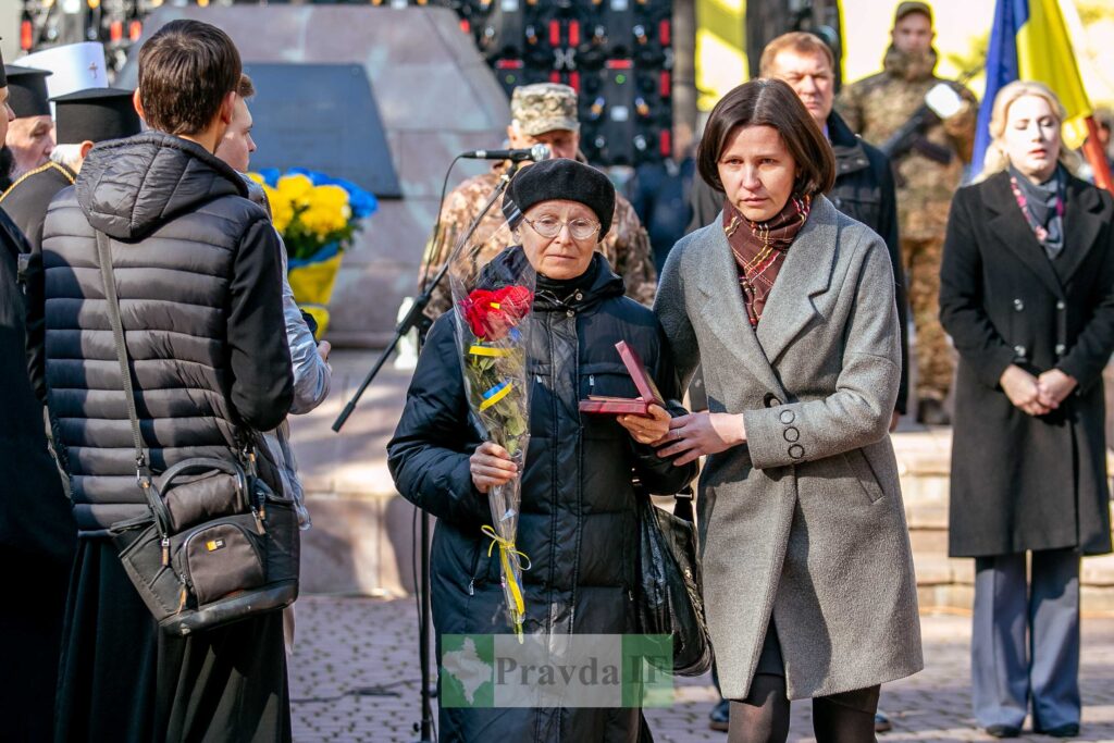 У Івано-Франківську предстоятель ПЦУ Епіфаній очолив акцію «Дзвін пам’яті» за полеглими захисниками