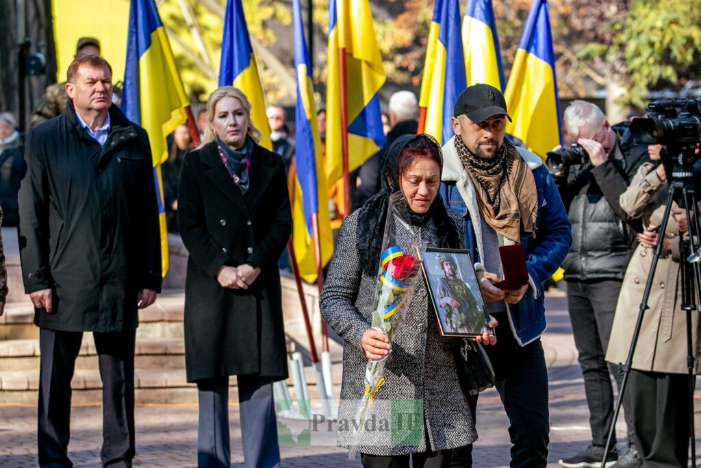 У Івано-Франківську предстоятель ПЦУ Епіфаній очолив акцію «Дзвін пам’яті» за полеглими захисниками