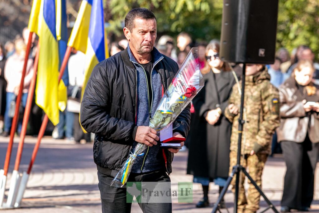 У Івано-Франківську предстоятель ПЦУ Епіфаній очолив акцію «Дзвін пам’яті» за полеглими захисниками