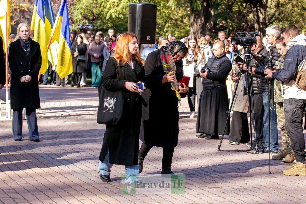 У Івано-Франківську предстоятель ПЦУ Епіфаній очолив акцію «Дзвін пам’яті» за полеглими захисниками