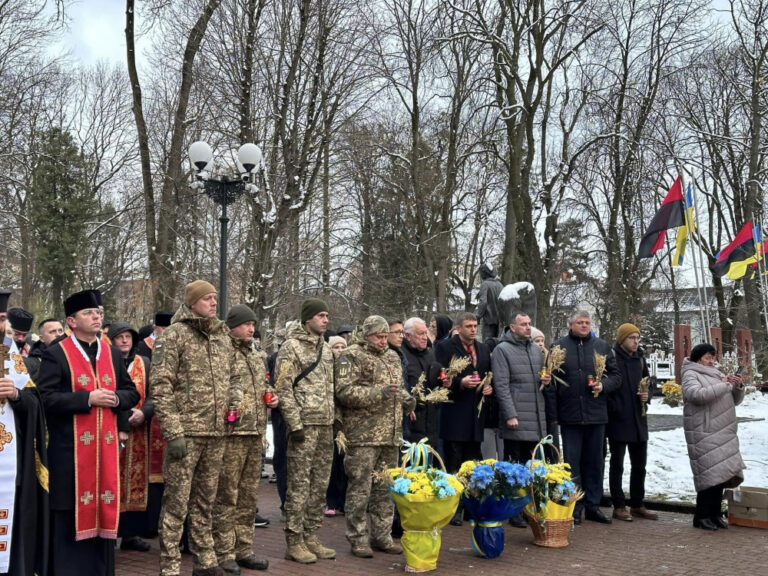 В Івано-Франківську вшанували пам'ять жертв голодоморів