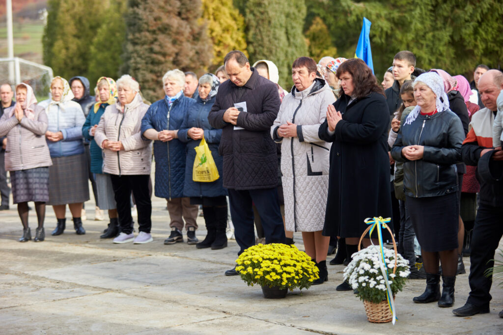 В селі Узин Франківської громади відкрили анотаційну дошку полеглому Сергію Куденьчуку. ФОТО