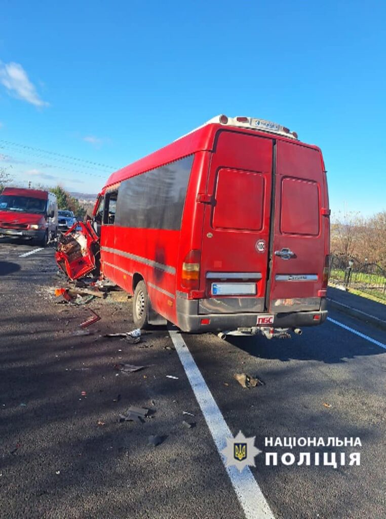 В ДТП на Прикарпатті травмувались шестеро людей. ФОТО