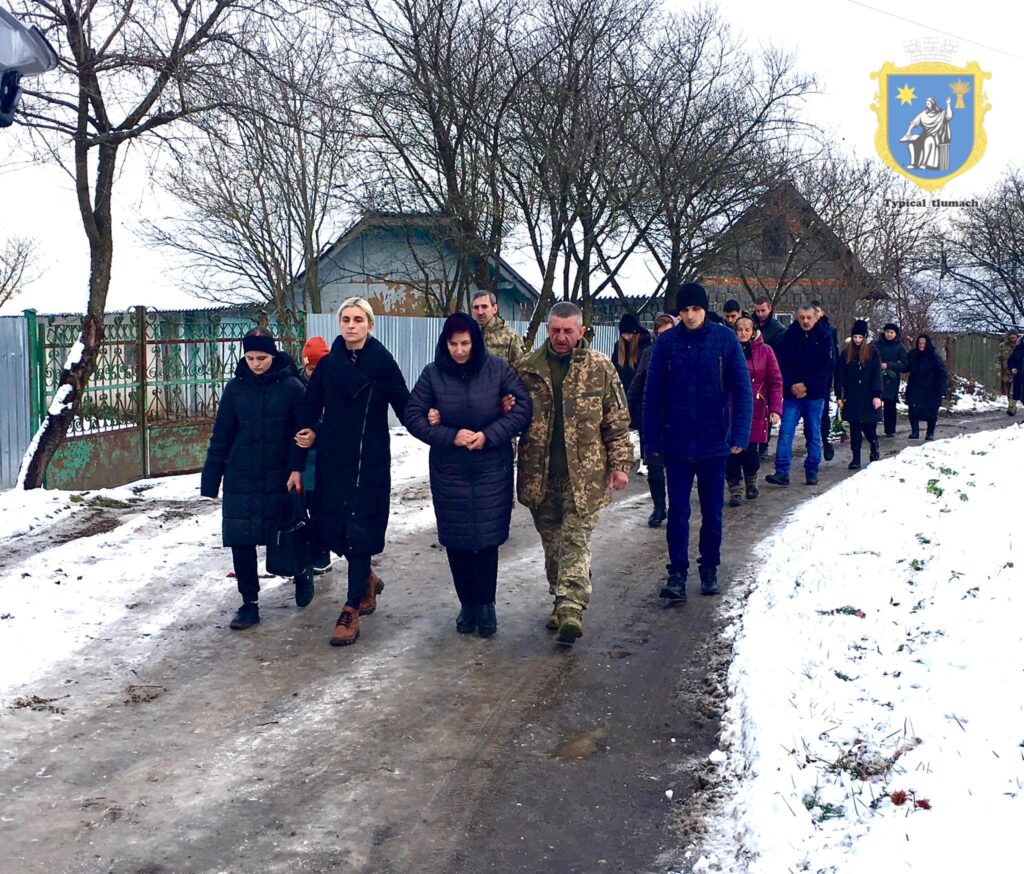 На Тлумаччині попрощалися з полеглим Героєм Василем Рибчином ФОТО