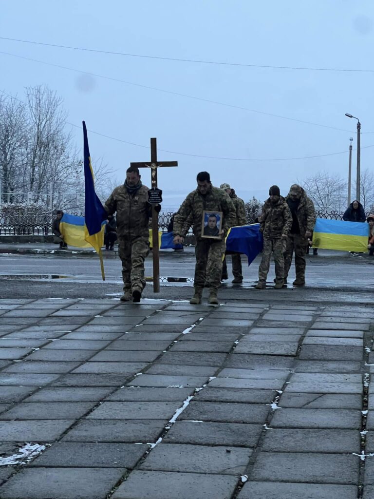 На Прикарпатті попрощалися з 19-річним Героєм Віталієм Дядюсем ФОТО