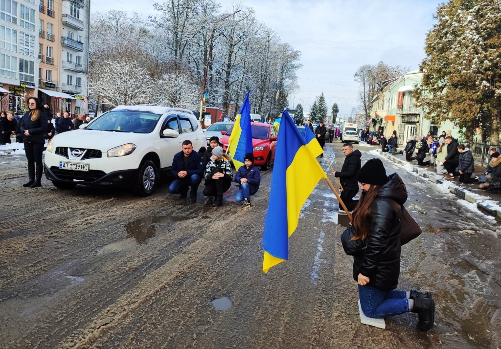 Сьогодні Тлумаччина зустріла полеглого героя Василя Рибчина