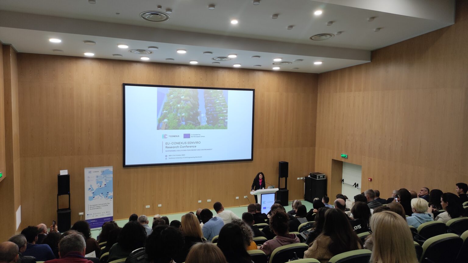 На конференції у Бухаресті викладач з Івано-Франківська розповів про стрімке зростання сонячної енергетики в Україні,соонячна енергетика,Валентин Васечко