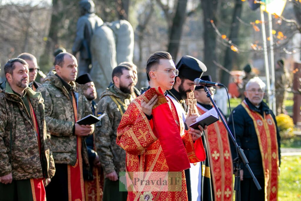 В Івано-Франківську вшанували пам'ять полеглих бійців. ФОТО