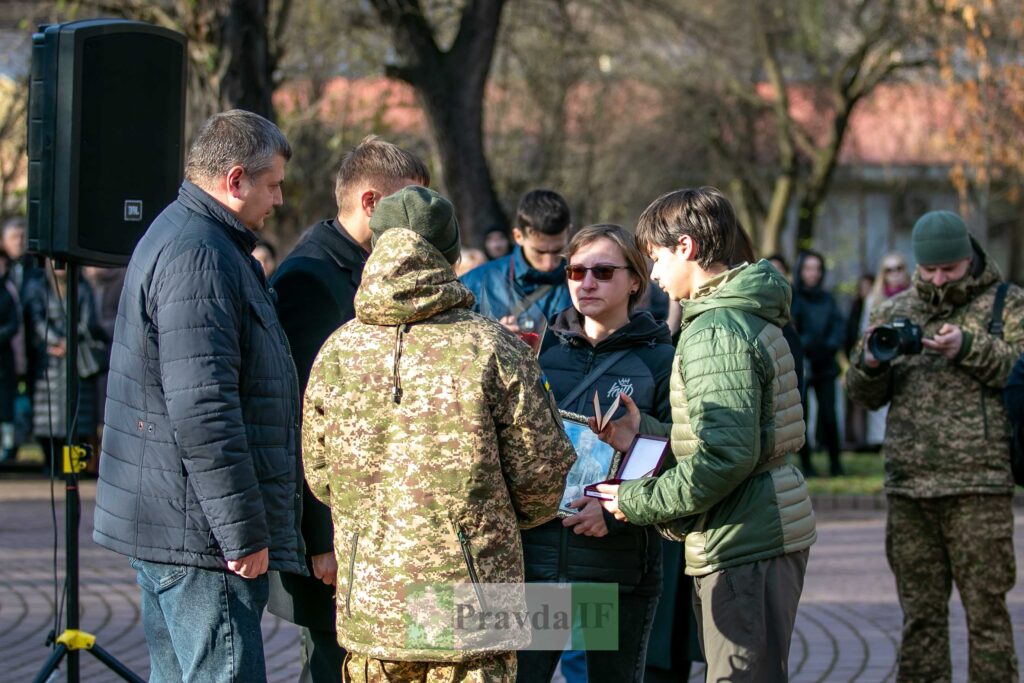 В Івано-Франківську вшанували пам'ять полеглих бійців. ФОТО