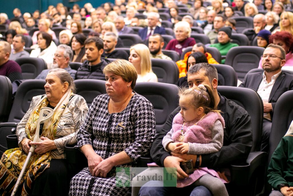 У Франківську презентували фільм «1000 днів незламності Прикарпаття». ФОТОРЕПОРТАЖ