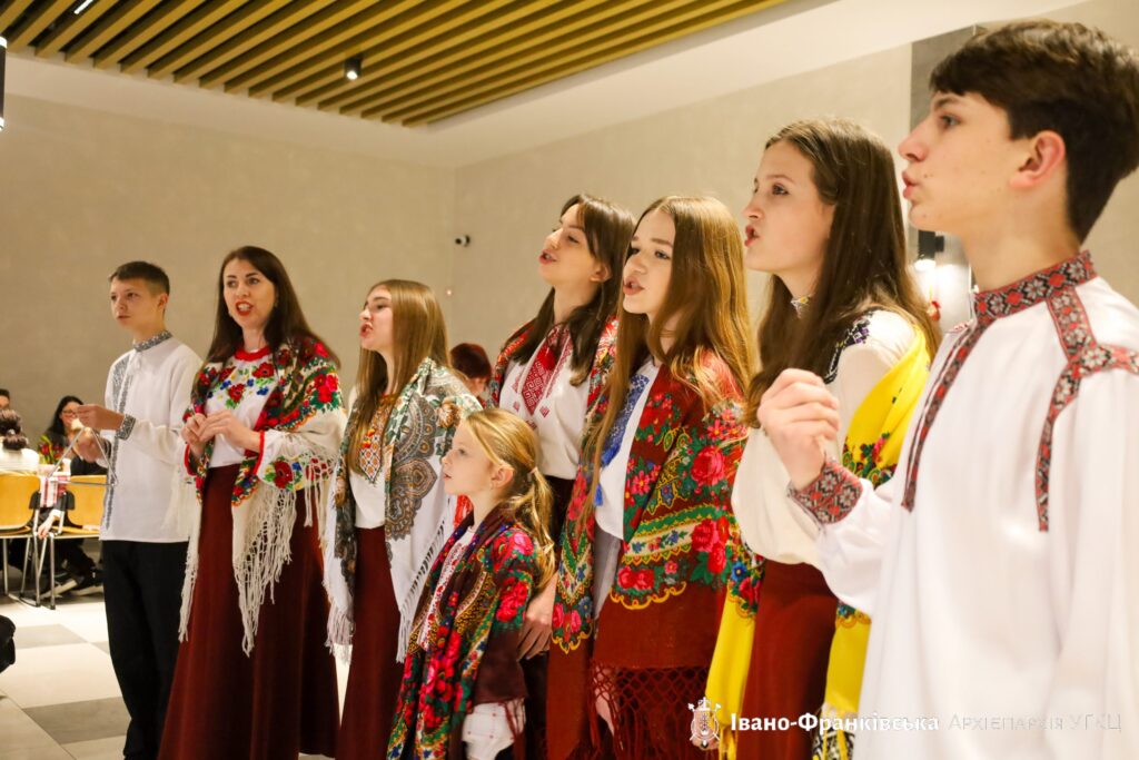 У Католицькому ліцеї вкотре розділили Святвечір із дітьми, позбавленими батьківського піклування