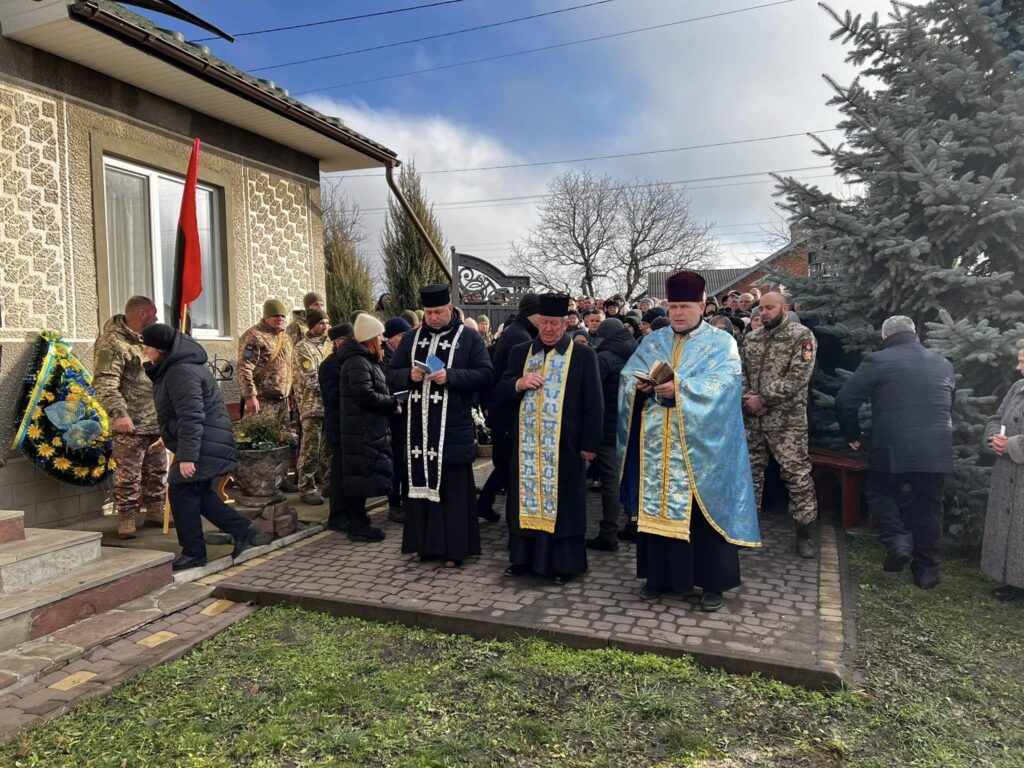 Городенківська громада провела в останню дорогу воїна Цалина Андрія