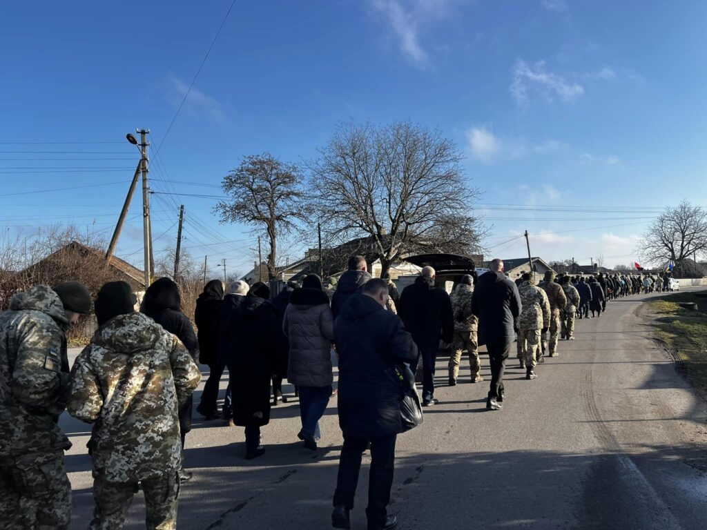 Городенківська громада провела в останню дорогу воїна Цалина Андрія