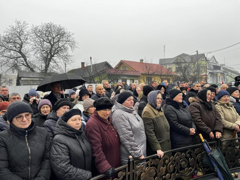 Сьогодні на Городенківщині проведуть в останню путь полеглого героя Володимира Бунька