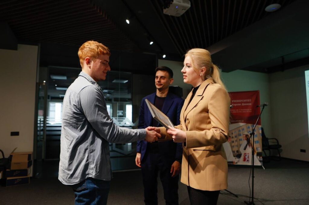 отримали сертифікати на придбання житла,181 ветеран війни та члени їх сімей,Світлана Онищук Голова Івано-Франківської ОВА