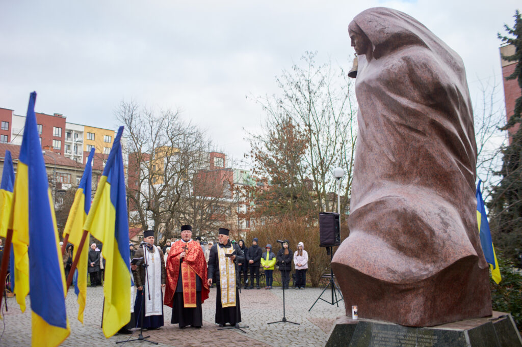 У Франківську вшанували учасників ліквідації аварії на Чорнобильській АЕС ФОТО