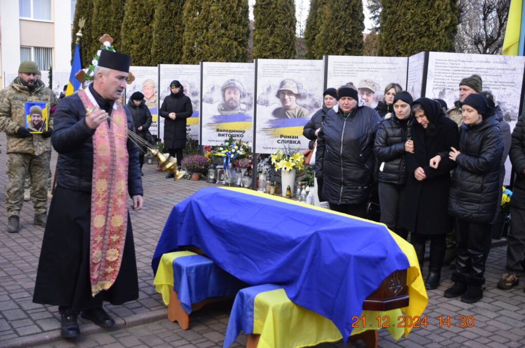 В Богородчанах зустріли тіло загиблого Героя Ярослава Гавришка. ФОТО