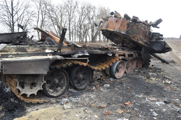 За минулу добу окупанти втратили в Україні 1650 орків, 14 танків та 1 систему ППО