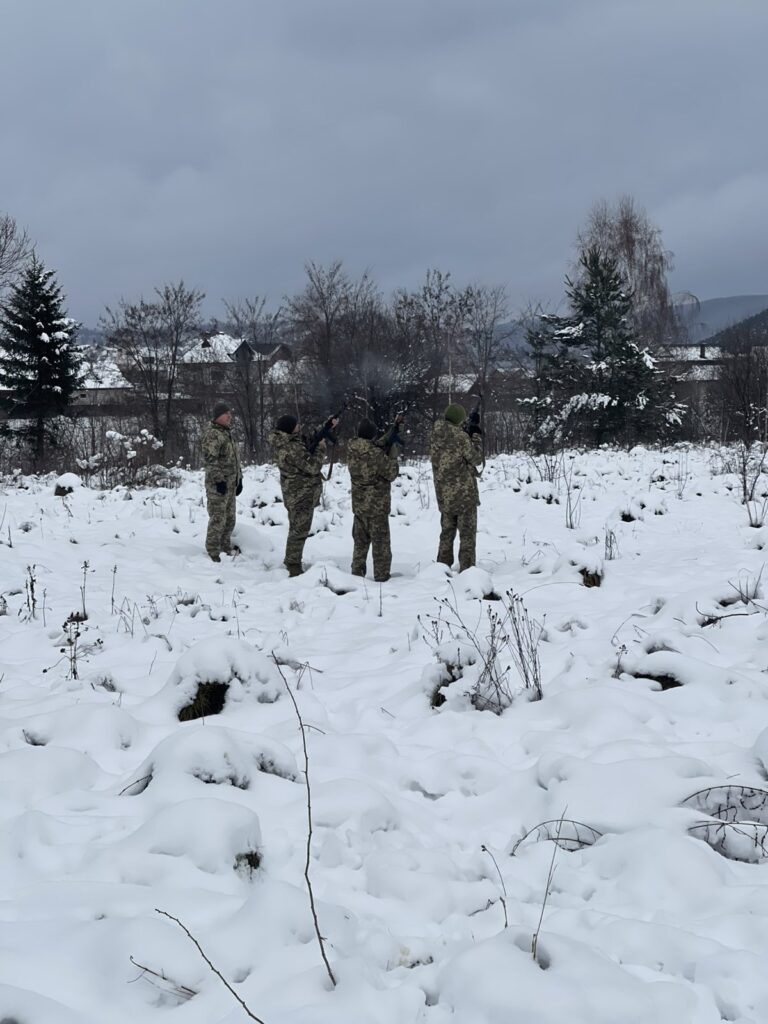 Був освітянином та пластуном: Делятинська громада провела до місця останнього спочинку старшого солдата Василя Дідика