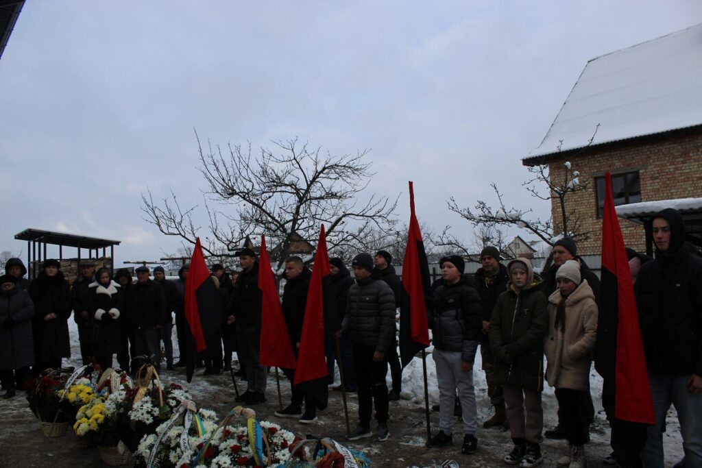 Був освітянином та пластуном: Делятинська громада провела до місця останнього спочинку старшого солдата Василя Дідика