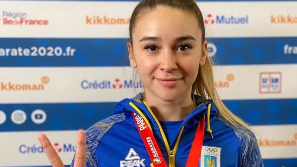 Почуваюся королевою: олімпійська призерка з карате Анжеліка Терлюга на останньому місяці вагітності знялася у нижній білизні