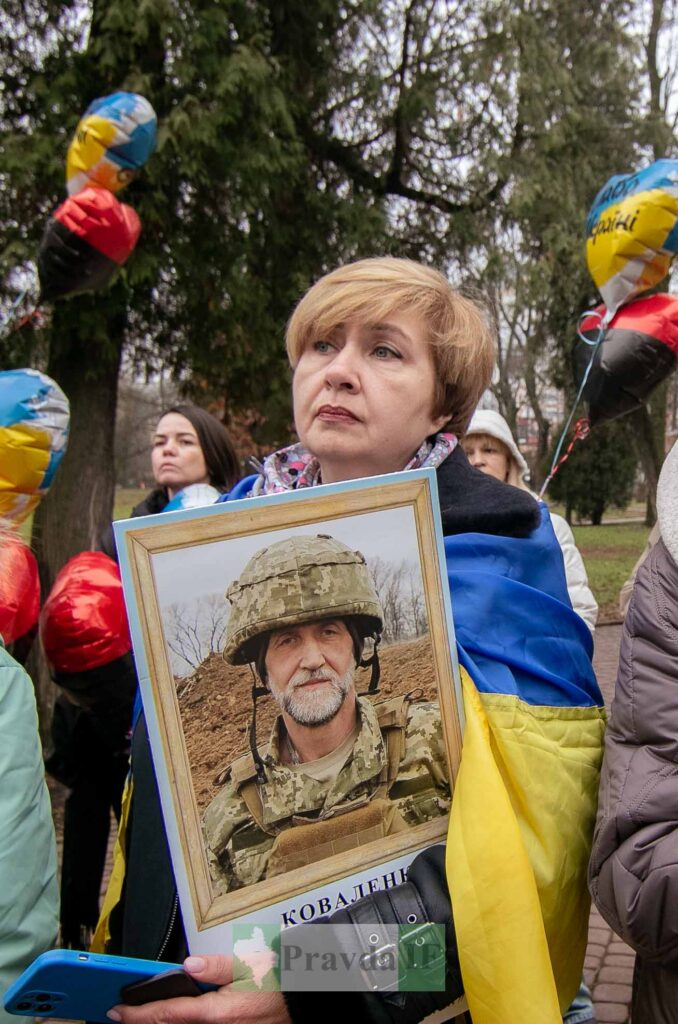 "Вдячні ЗСУ!" У Франківську провели масштабний благодійний автопробіг. ФОТОРЕПОРТАЖ